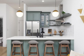 Luxury Design, Close to Broadway - 4 Beds, 2 Bedrm